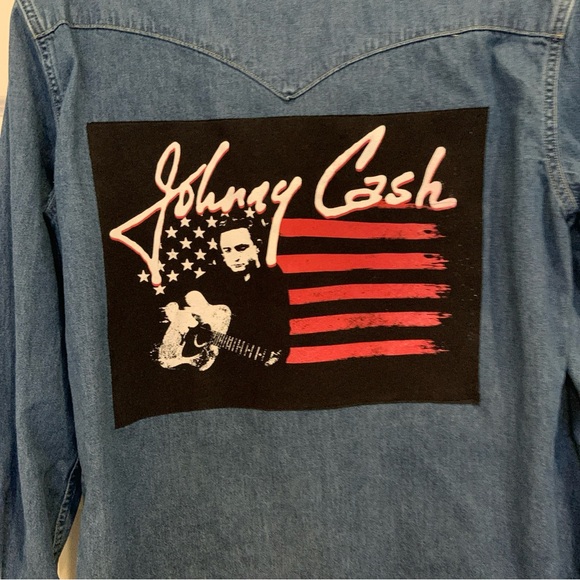 Custom Made Johnny Cash Graphic on Levi’s Western Pearl Snap Denim Shirt Sz M - Picture 3 of 6